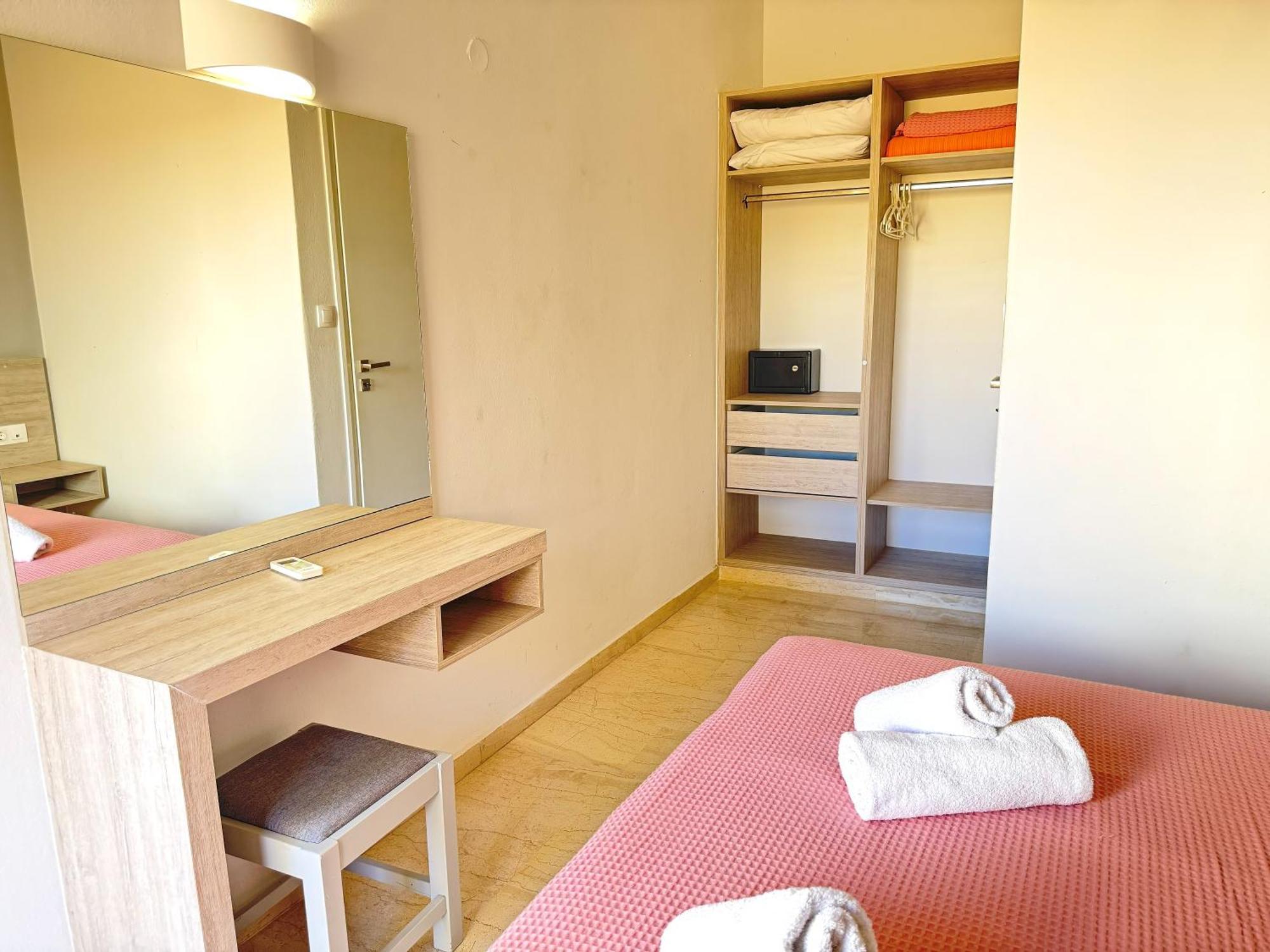 Domenica Apartments Rethymno  Ruang foto