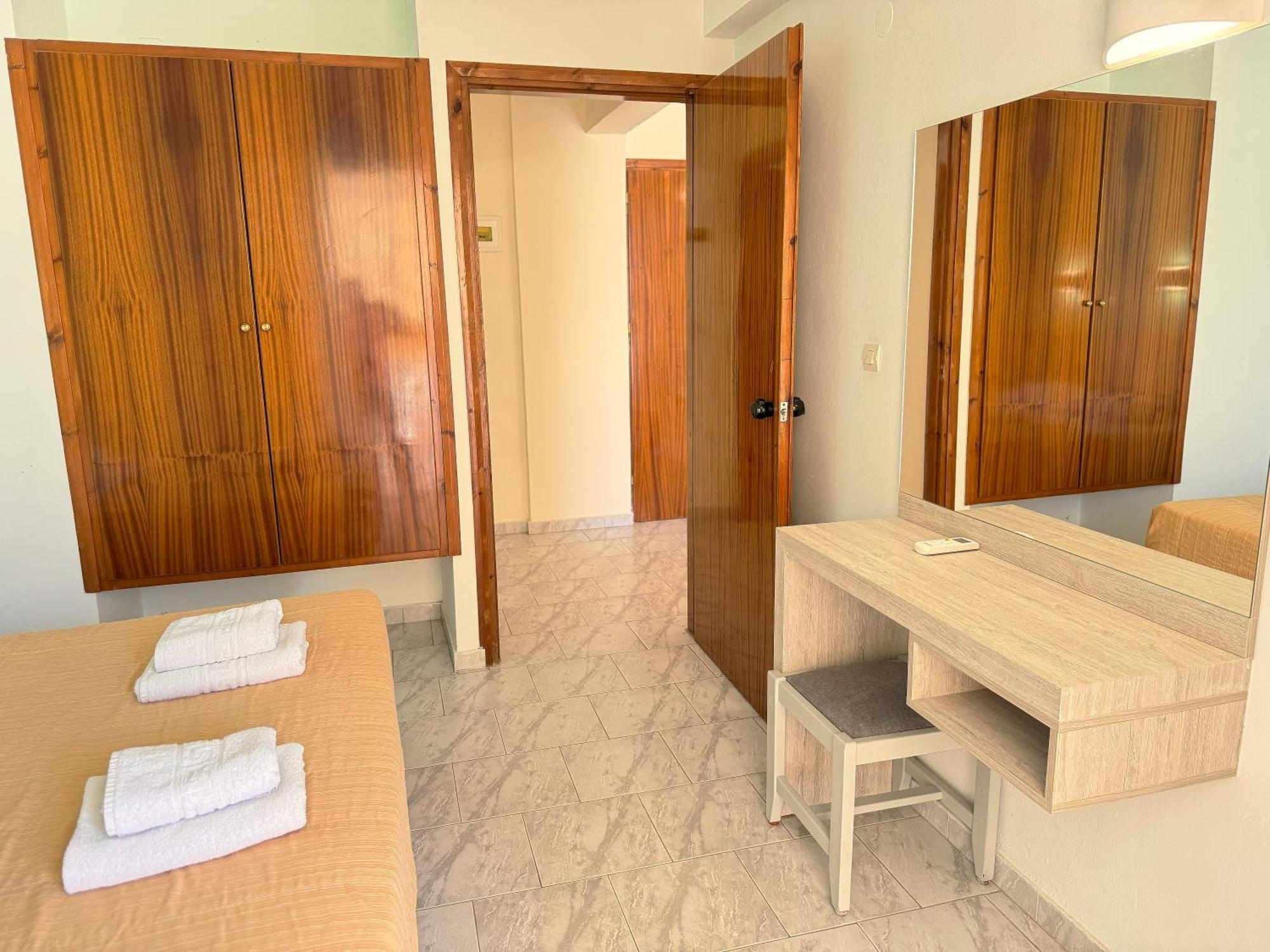Domenica Apartments Rethymno  Ruang foto