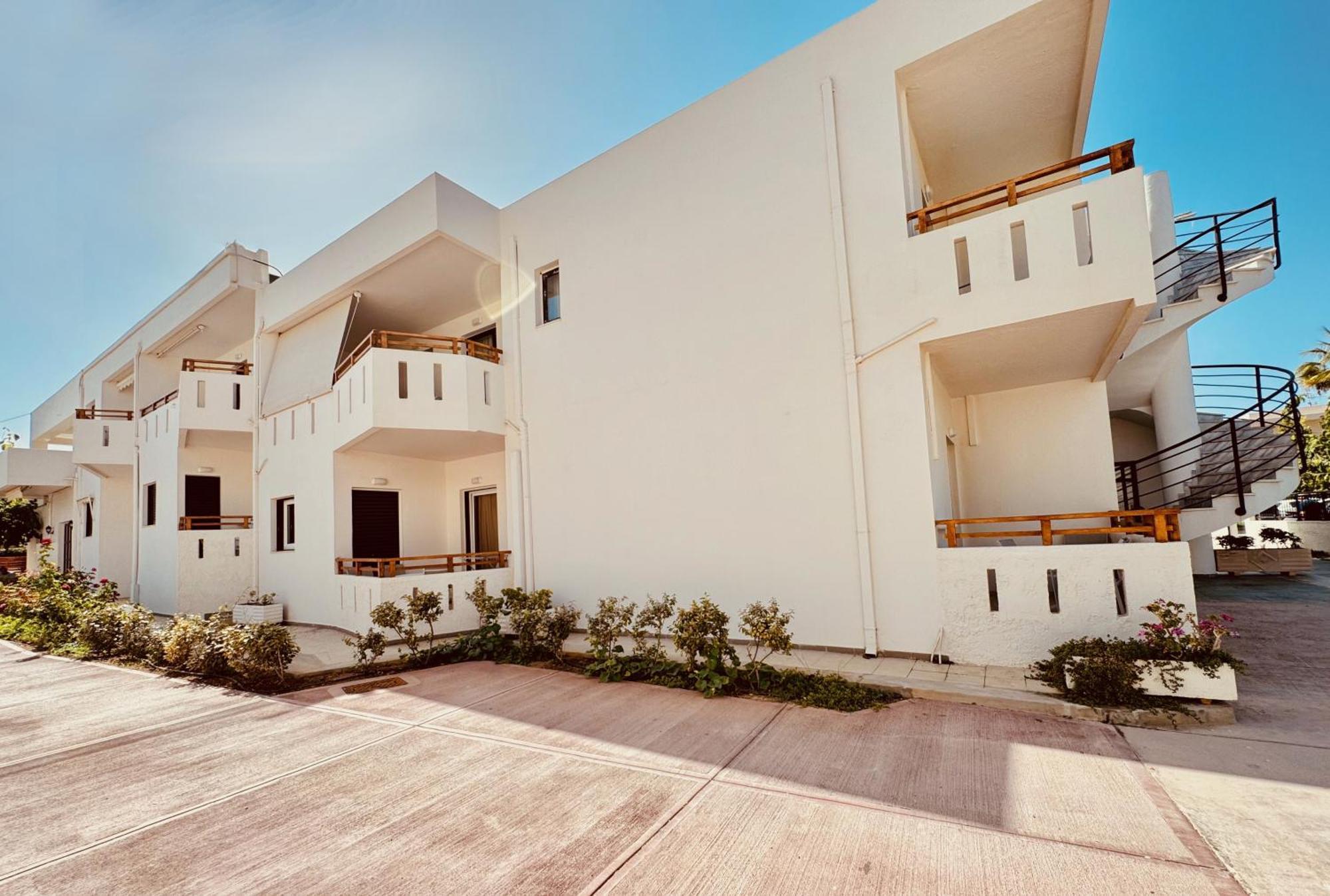 Domenica Apartments Rethymno  Bagian luar foto
